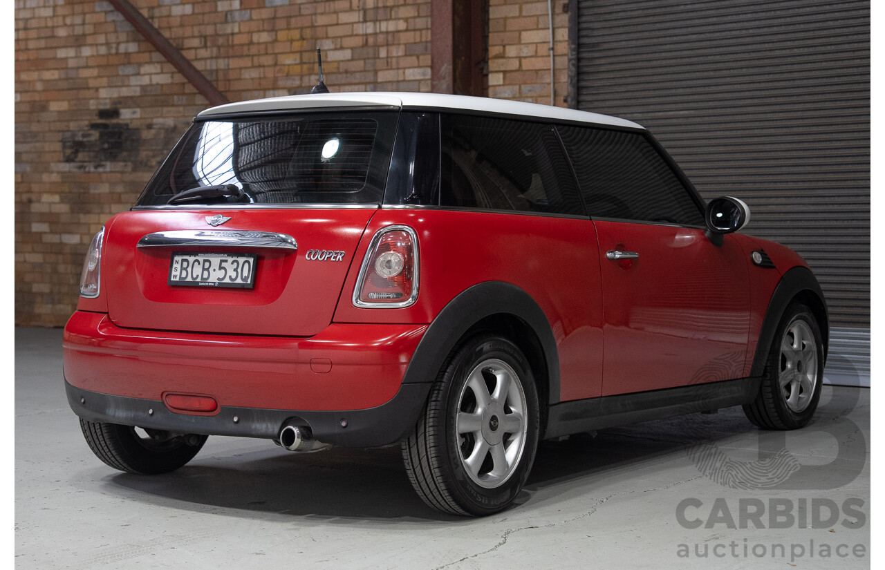 05/2007 Mini Cooper R56 2d Hatchback Red 1.6L