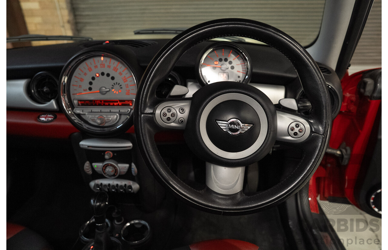 05/2007 Mini Cooper R56 2d Hatchback Red 1.6L