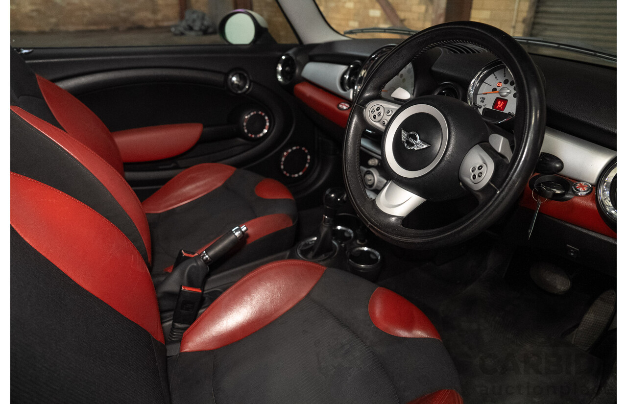 05/2007 Mini Cooper R56 2d Hatchback Red 1.6L