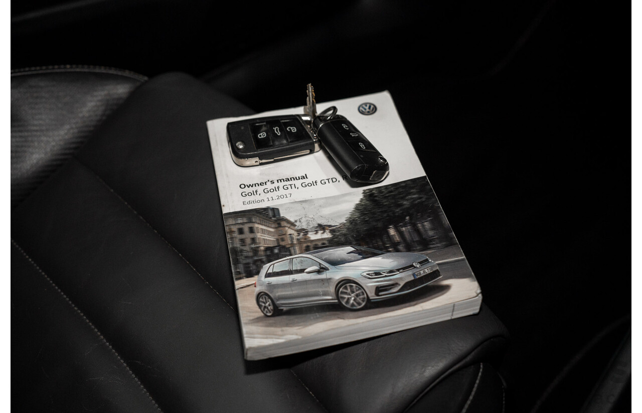 1/2018 Volkswagen Golf R Wolfsburg Edition (AWD) AU Mk7.5 4d Hatch Oryx White Pearl Turbo 2.0L