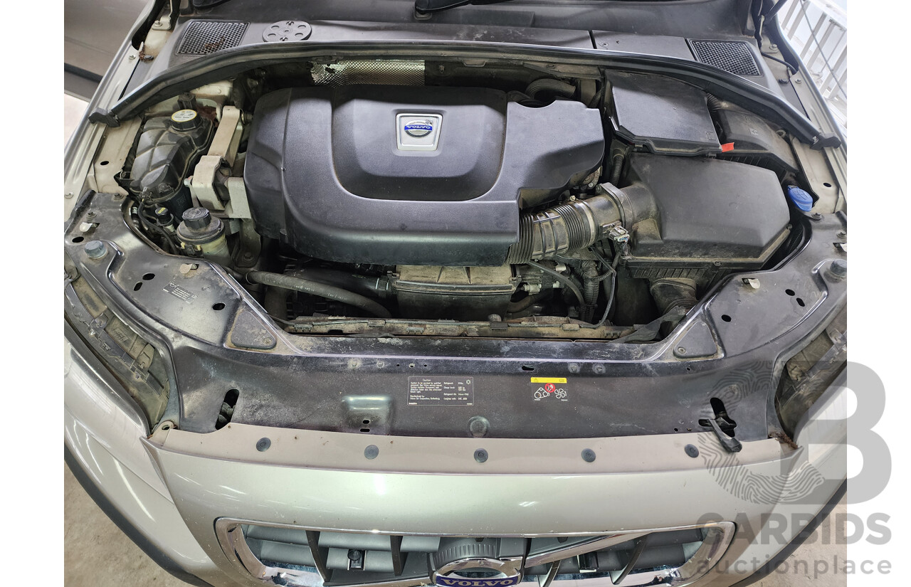 04/2012 Volvo Xc70 D5 BZ MY12 4d Wagon Beige 2.4L