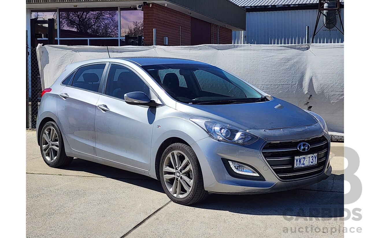 06/2015 Hyundai i30 SR GD3 SERIES 2 5d Hatchback Silver 2.0L