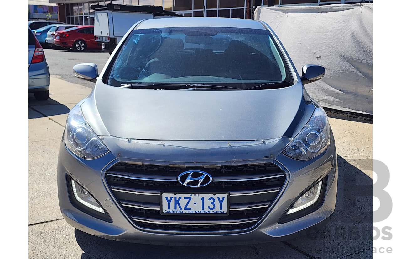 06/2015 Hyundai i30 SR GD3 SERIES 2 5d Hatchback Silver 2.0L
