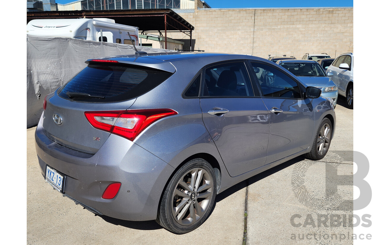 06/2015 Hyundai i30 SR GD3 SERIES 2 5d Hatchback Silver 2.0L