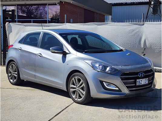 06/2015 Hyundai i30 SR GD3 SERIES 2 5d Hatchback Silver 2.0L