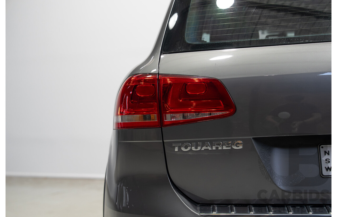 09/2015 Volkswagen Touareg V6 TDI (AWD) 7P MY16 4d Wagon Canyon Grey Turbo Diesel 3.0L