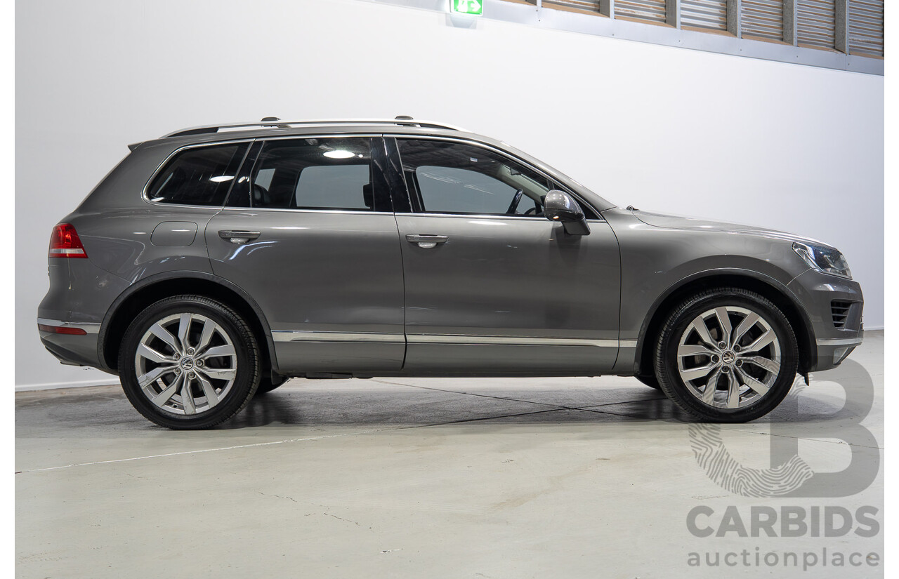 09/2015 Volkswagen Touareg V6 TDI (AWD) 7P MY16 4d Wagon Canyon Grey Turbo Diesel 3.0L