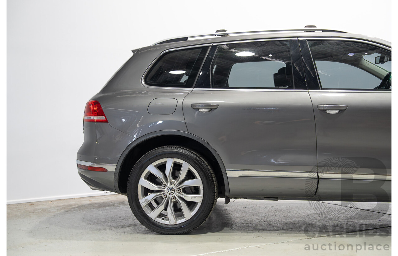 09/2015 Volkswagen Touareg V6 TDI (AWD) 7P MY16 4d Wagon Canyon Grey Turbo Diesel 3.0L