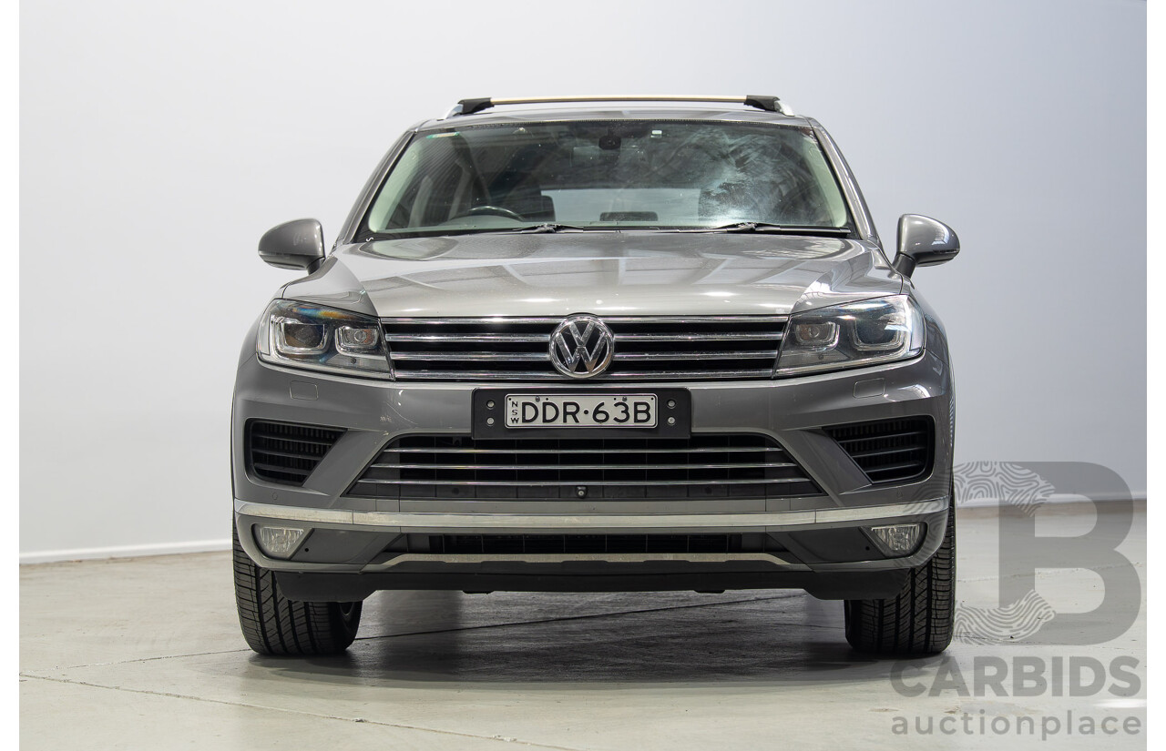 09/2015 Volkswagen Touareg V6 TDI (AWD) 7P MY16 4d Wagon Canyon Grey Turbo Diesel 3.0L