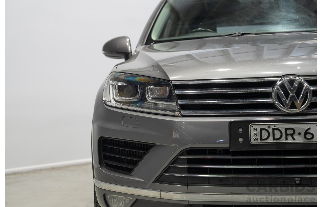09/2015 Volkswagen Touareg V6 TDI (AWD) 7P MY16 4d Wagon Canyon Grey Turbo Diesel 3.0L