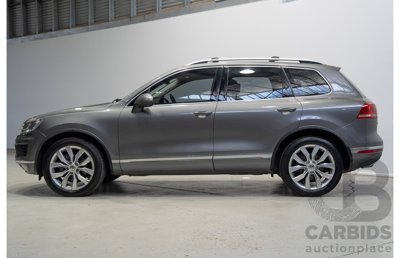 09/2015 Volkswagen Touareg V6 TDI (AWD) 7P MY16 4d Wagon Canyon Grey Turbo Diesel 3.0L