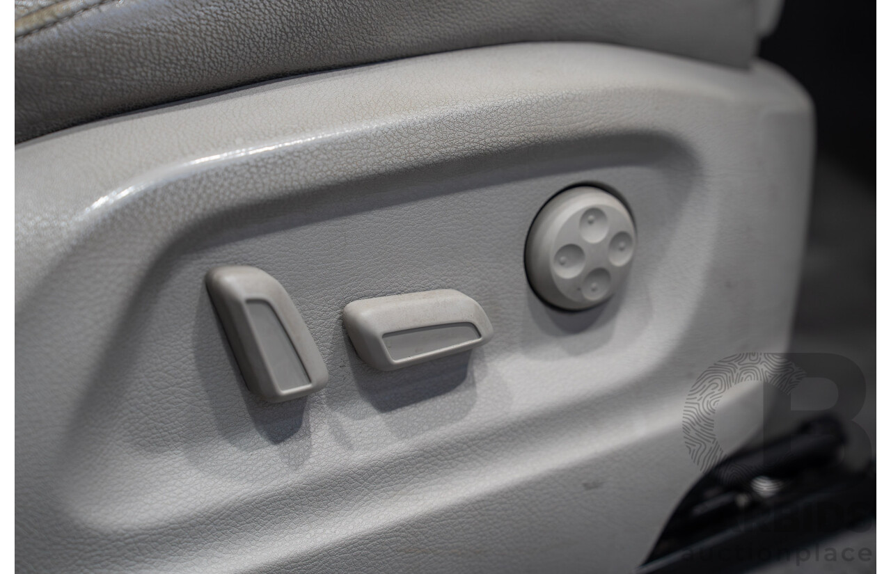 8/2010 Audi Q5 TDI Quattro S-Line (AWD) 8R MY11 4d Wagon Ice Silver Metallic Turbo Diesel V6 3.0L