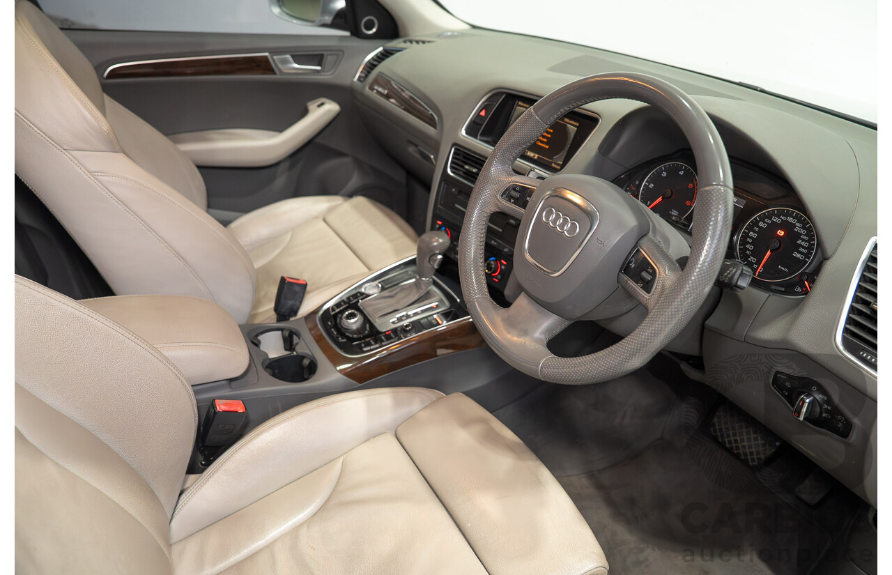 8/2010 Audi Q5 TDI Quattro S-Line (AWD) 8R MY11 4d Wagon Ice Silver Metallic Turbo Diesel V6 3.0L
