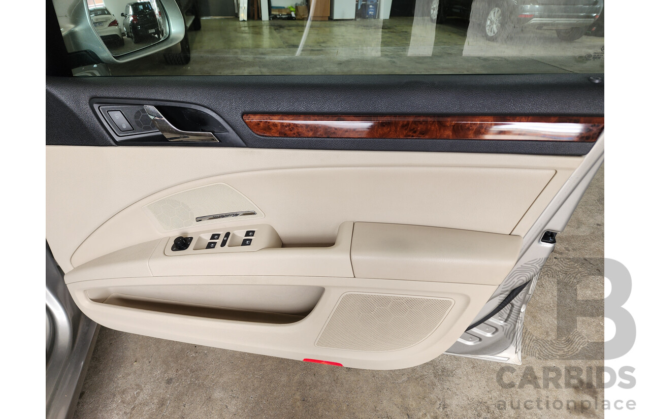 05/2009 Skoda Superb 3.6 FSI Elegance 3T 5d Hatchback Beige 3.6L