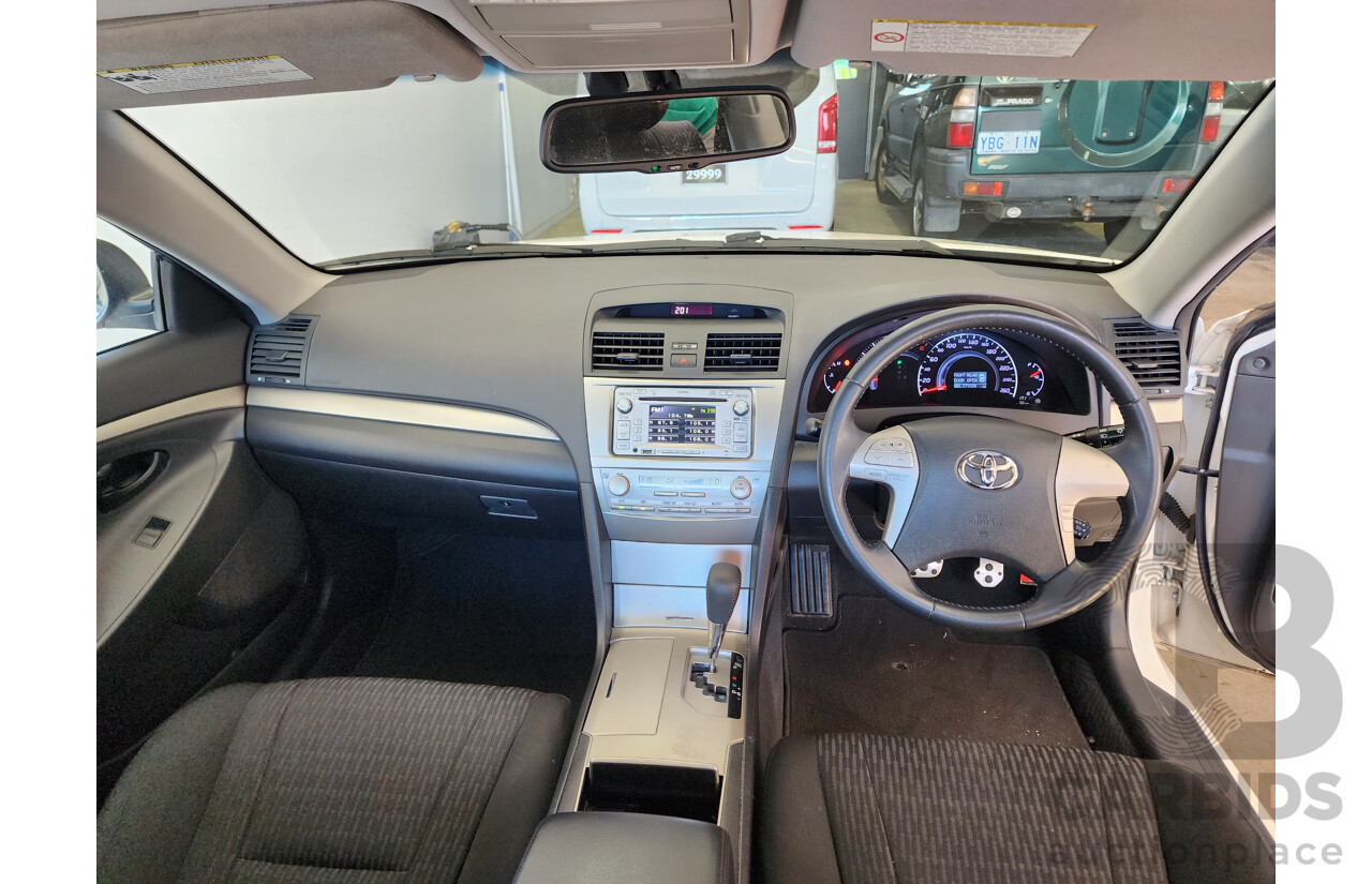 07/2011 Toyota Aurion Touring SE GSV40R 09 UPGRADE 4d Sedan White 3.5L