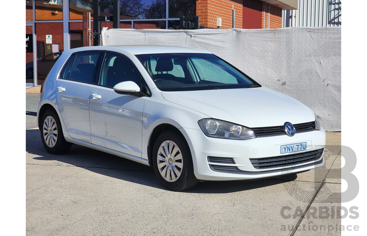 04/2014 Volkswagen Golf 90 TSI AU MY14 5d Hatchback White 1.4L