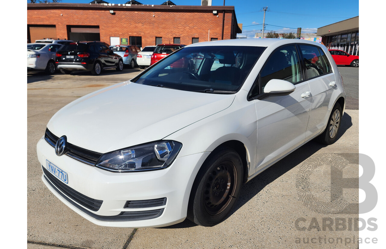 04/2014 Volkswagen Golf 90 TSI AU MY14 5d Hatchback White 1.4L