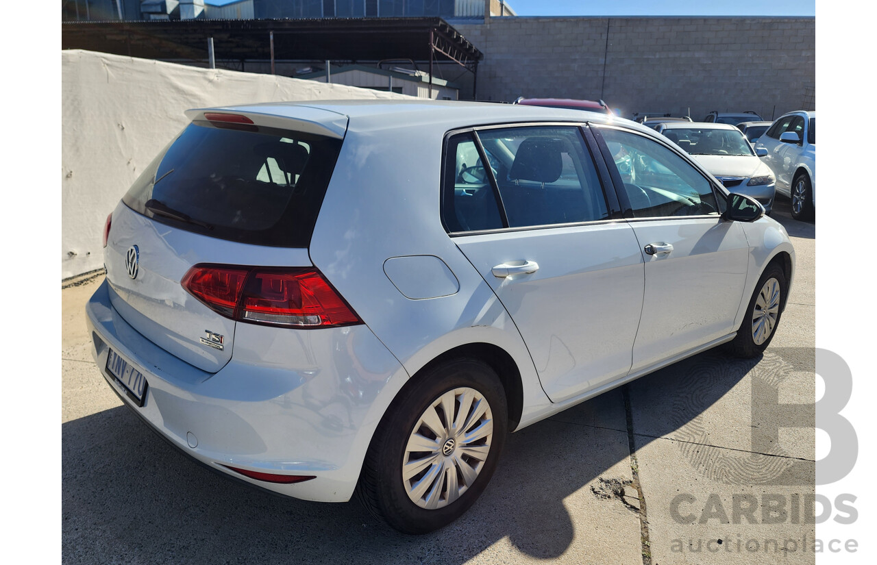 04/2014 Volkswagen Golf 90 TSI AU MY14 5d Hatchback White 1.4L