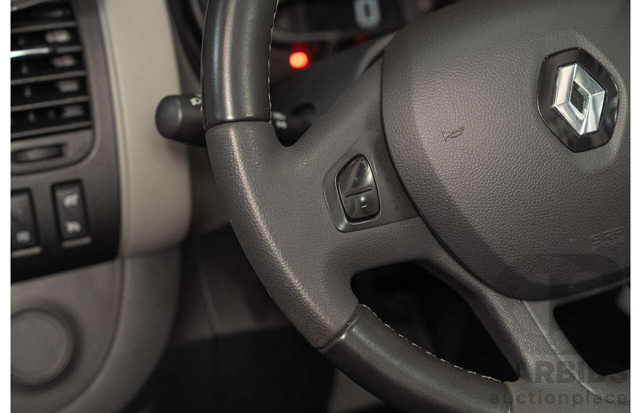 05/2019 Renault Trafic LWB Low X82 MY17 Update 4d Van White 1.6L