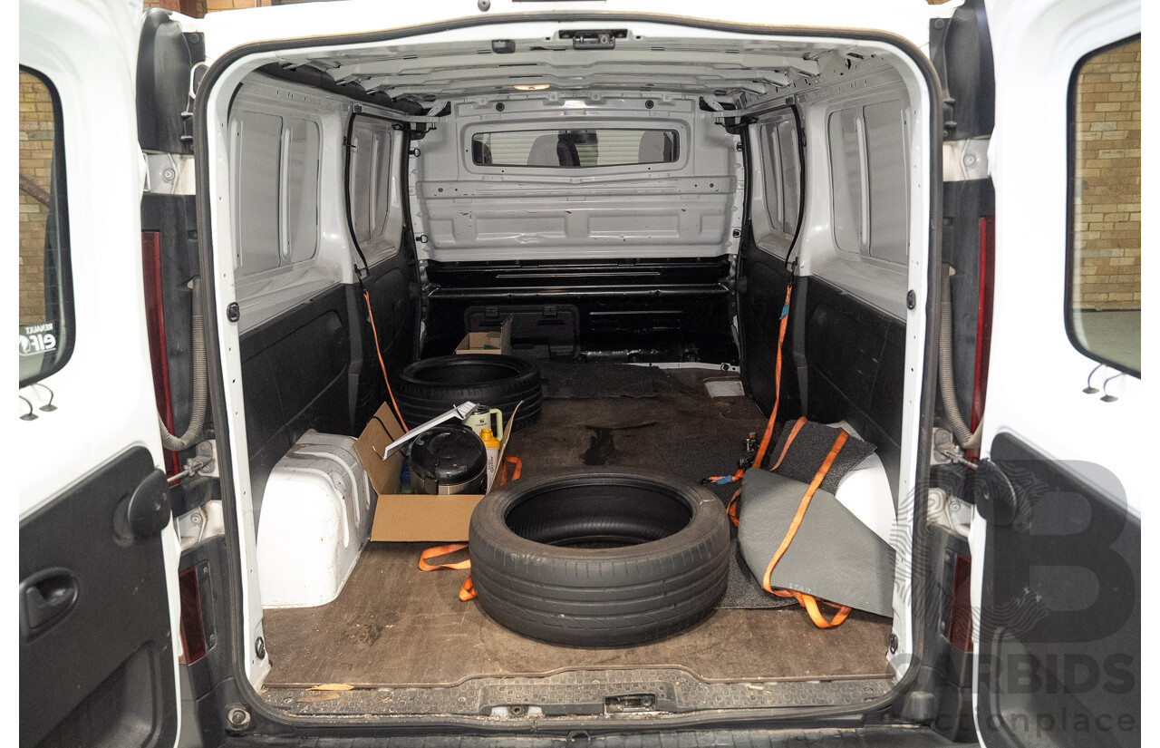 05/2019 Renault Trafic LWB Low X82 MY17 Update 4d Van White 1.6L
