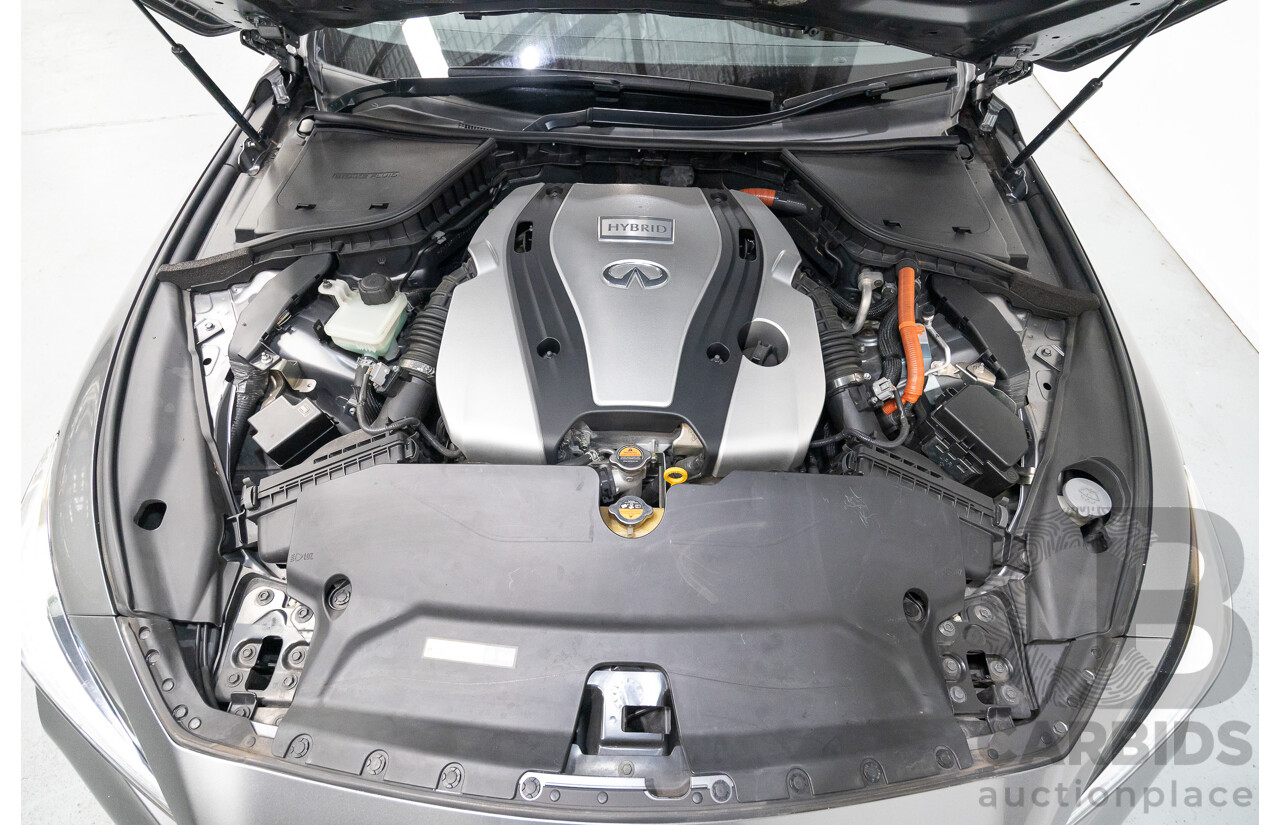 4/2015 Infiniti Q50 Hybrid S Premium (AWD) V37 4d Sedan Shadow Grey Metallic V6 3.5L