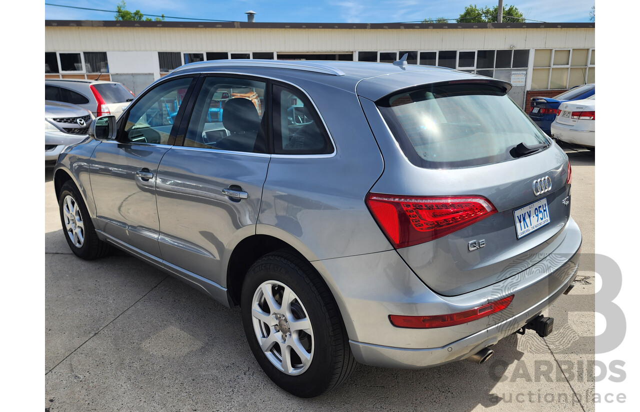01/2010 Audi Q5 2.0 TFSI Quattro 8R MY10 4d Wagon Silver 2.0L