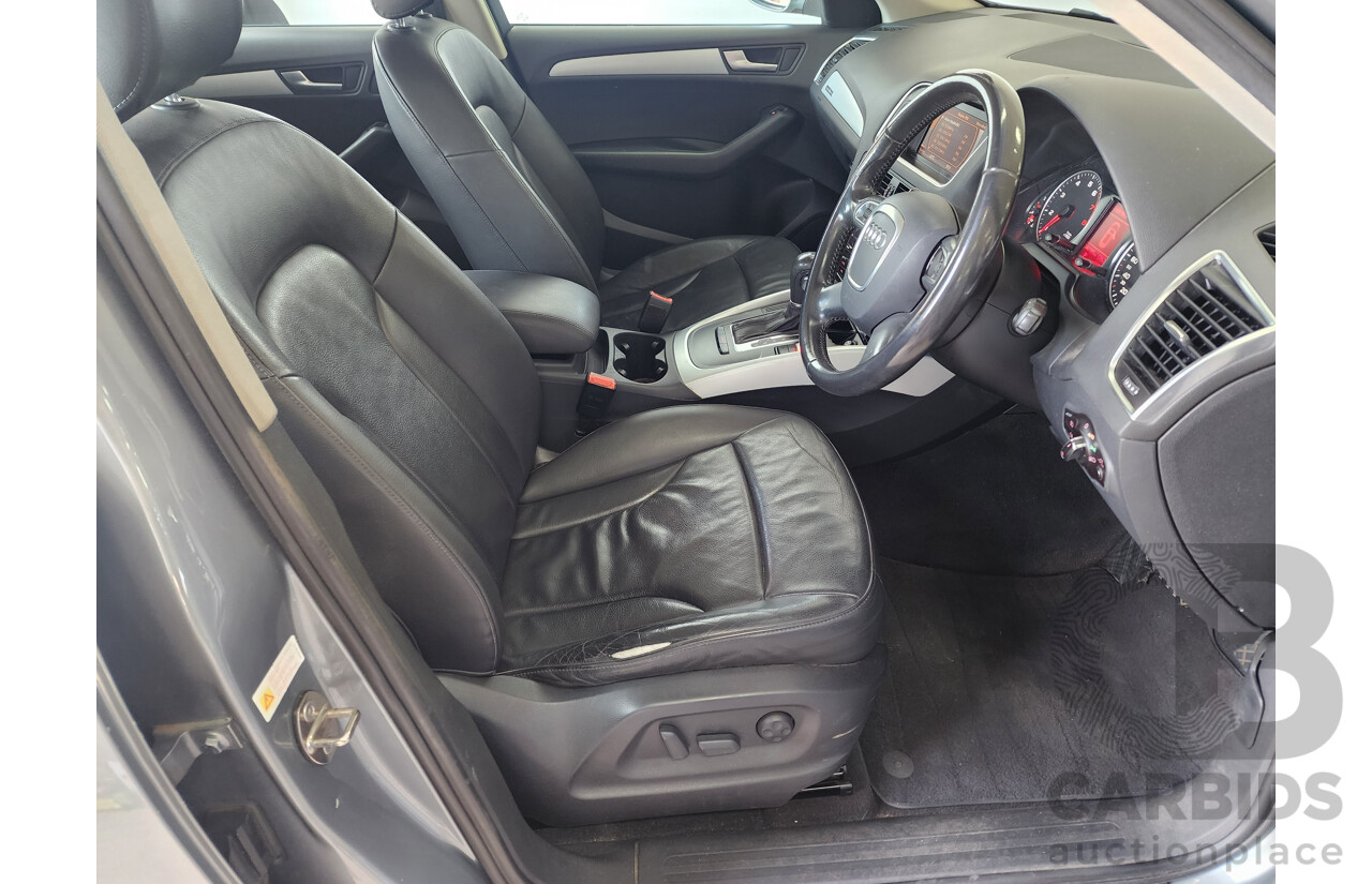 01/2010 Audi Q5 2.0 TFSI Quattro 8R MY10 4d Wagon Silver 2.0L