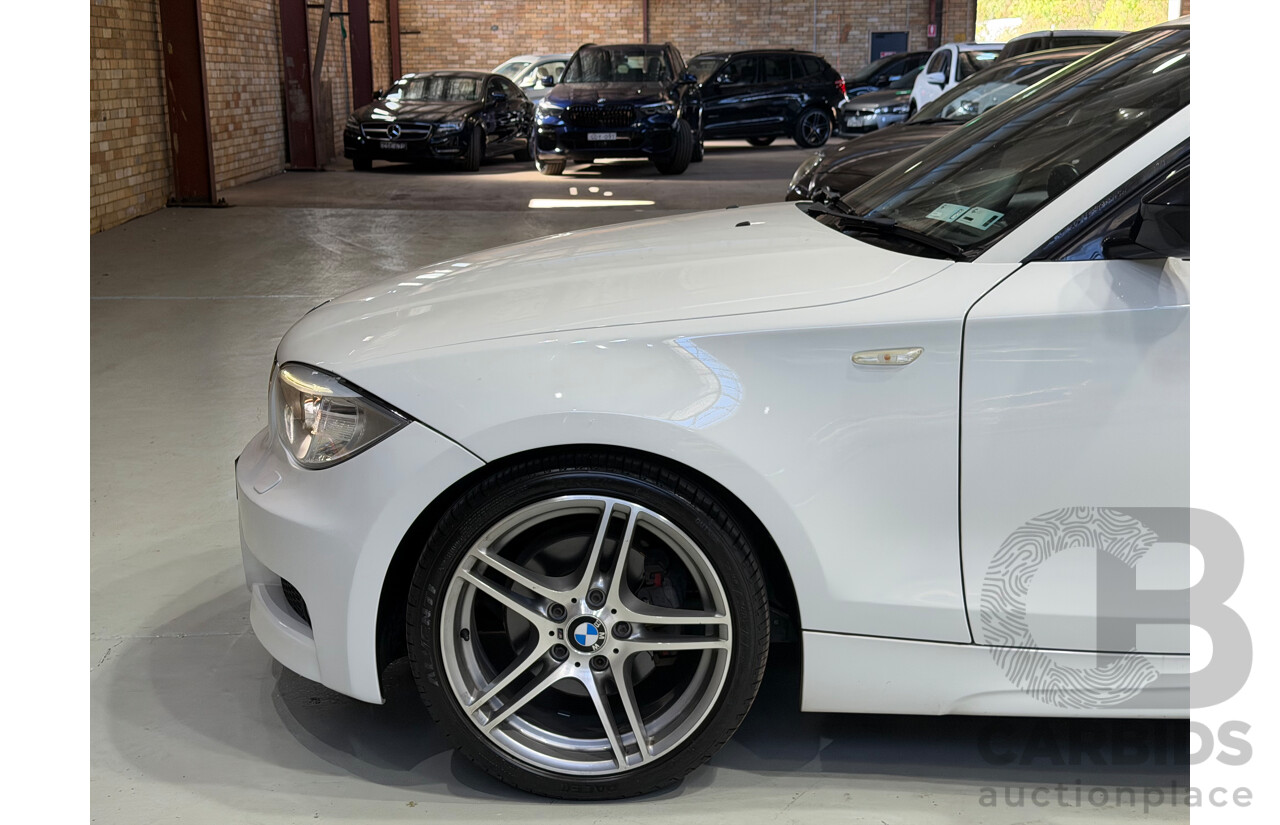 01/2013 BMW 120i  E82 MY12 Update 2d Coupe Alpine White Turbo Petrol 2.0L
