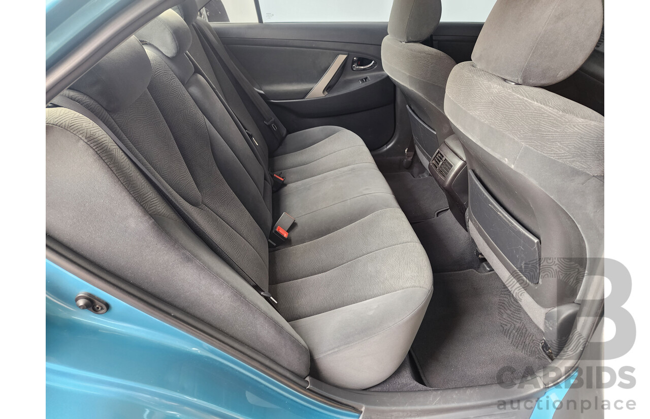 06/2010 Toyota Camry Hybrid AHV40R 4d Sedan Blue 2.4L