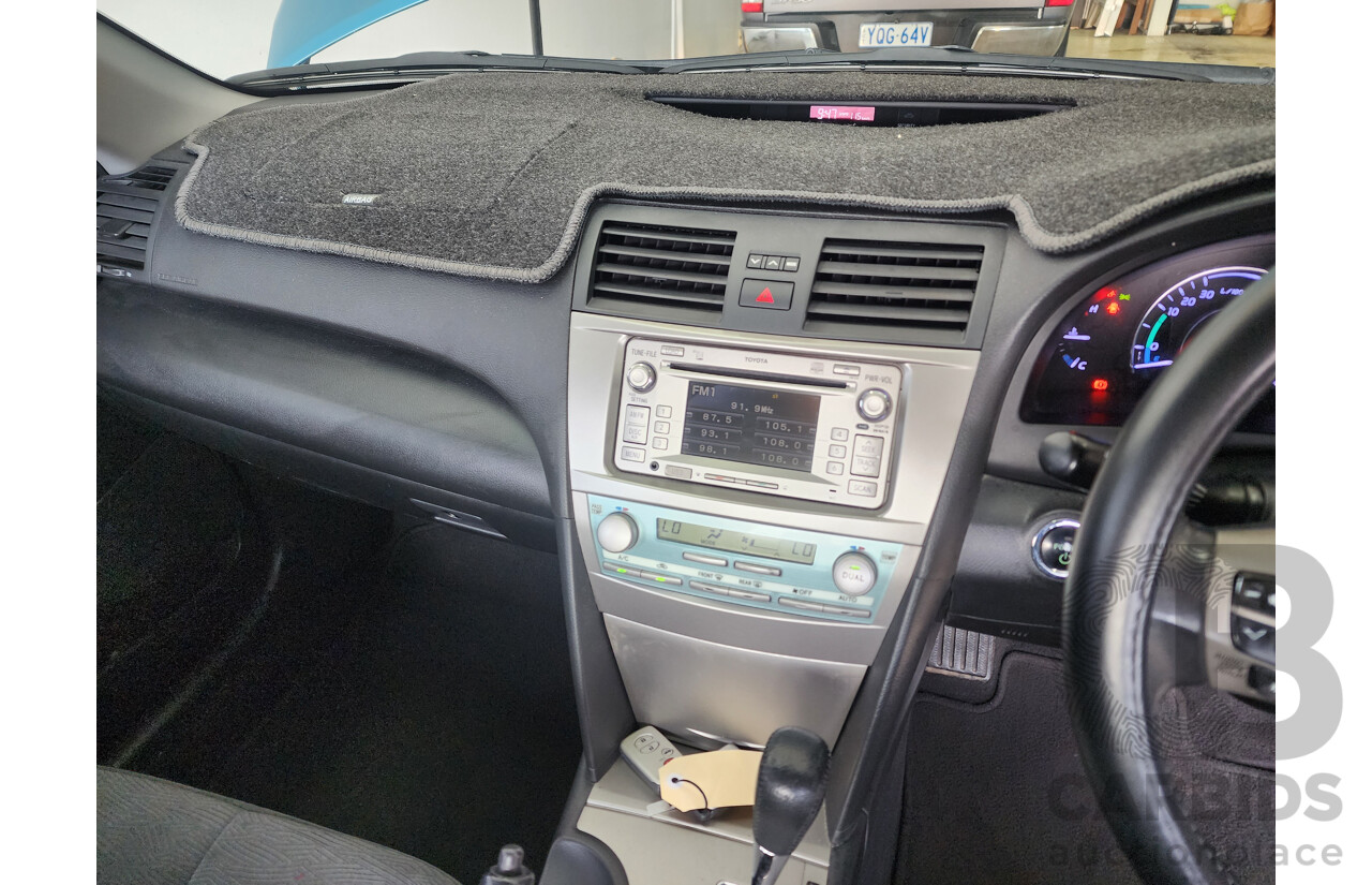 06/2010 Toyota Camry Hybrid AHV40R 4d Sedan Blue 2.4L