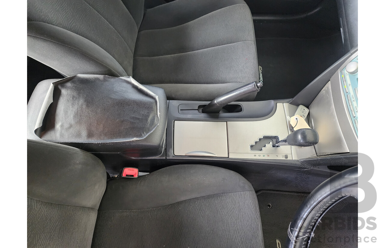06/2010 Toyota Camry Hybrid AHV40R 4d Sedan Blue 2.4L