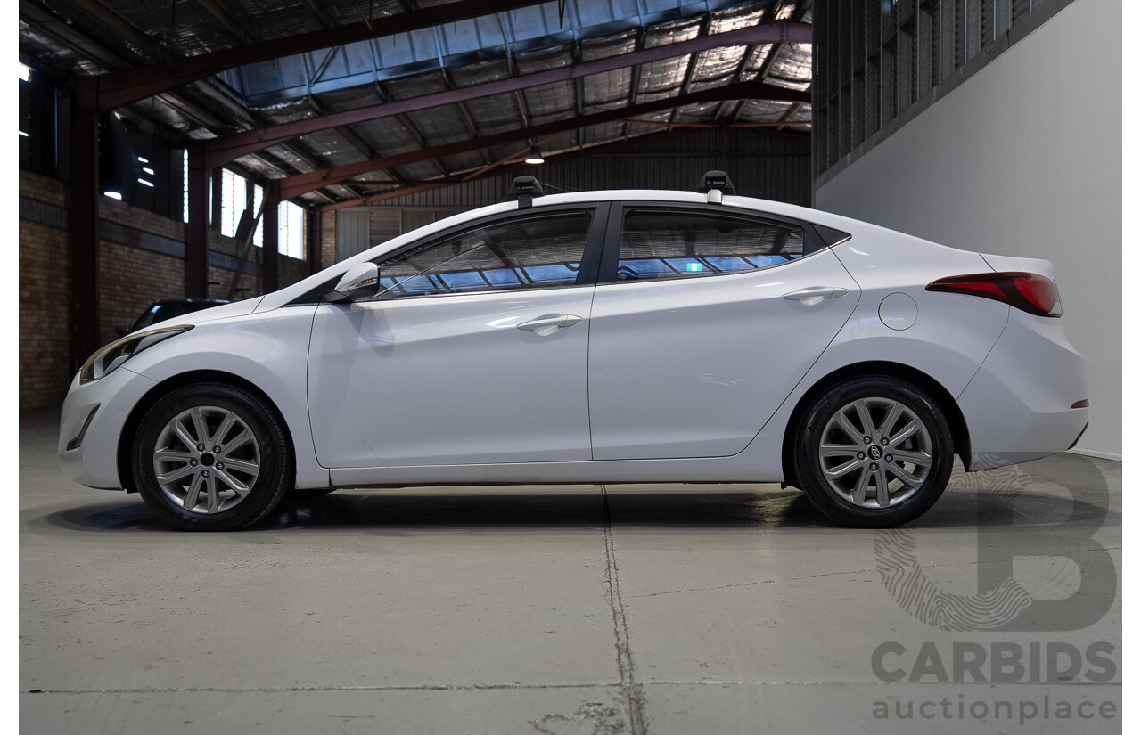 07/2015 Hyundai Elantra (MD3) SE 4d Sedan White 1.8L