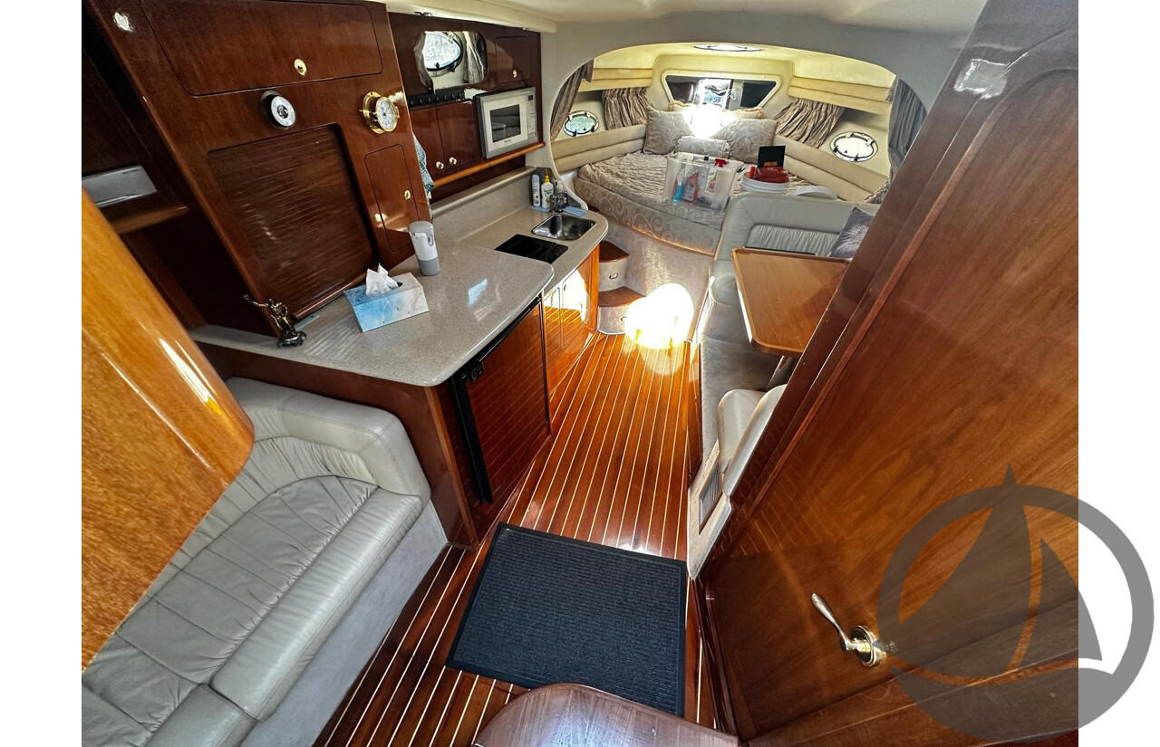 NO RESERVE | 2002 Mustang 3800 Sports Cruiser, Twin 350 Mercruiser MPi