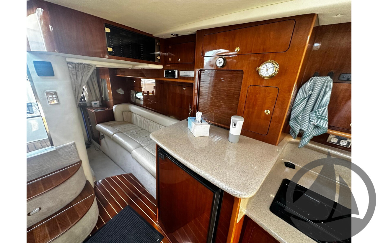 NO RESERVE | 2002 Mustang 3800 Sports Cruiser, Twin 350 Mercruiser MPi