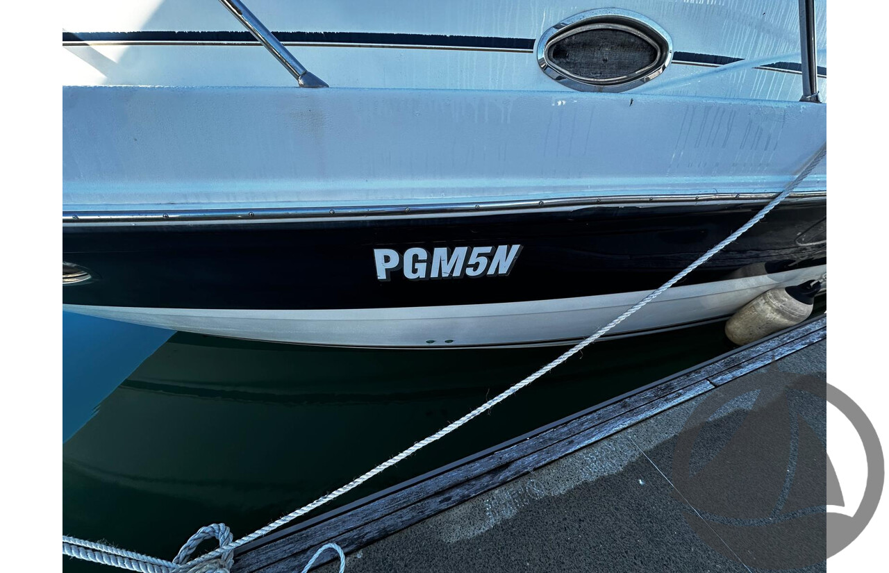 NO RESERVE | 2002 Mustang 3800 Sports Cruiser, Twin 350 Mercruiser MPi