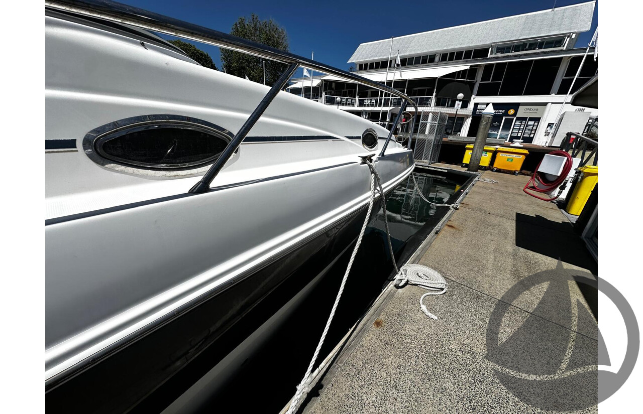 NO RESERVE | 2002 Mustang 3800 Sports Cruiser, Twin 350 Mercruiser MPi