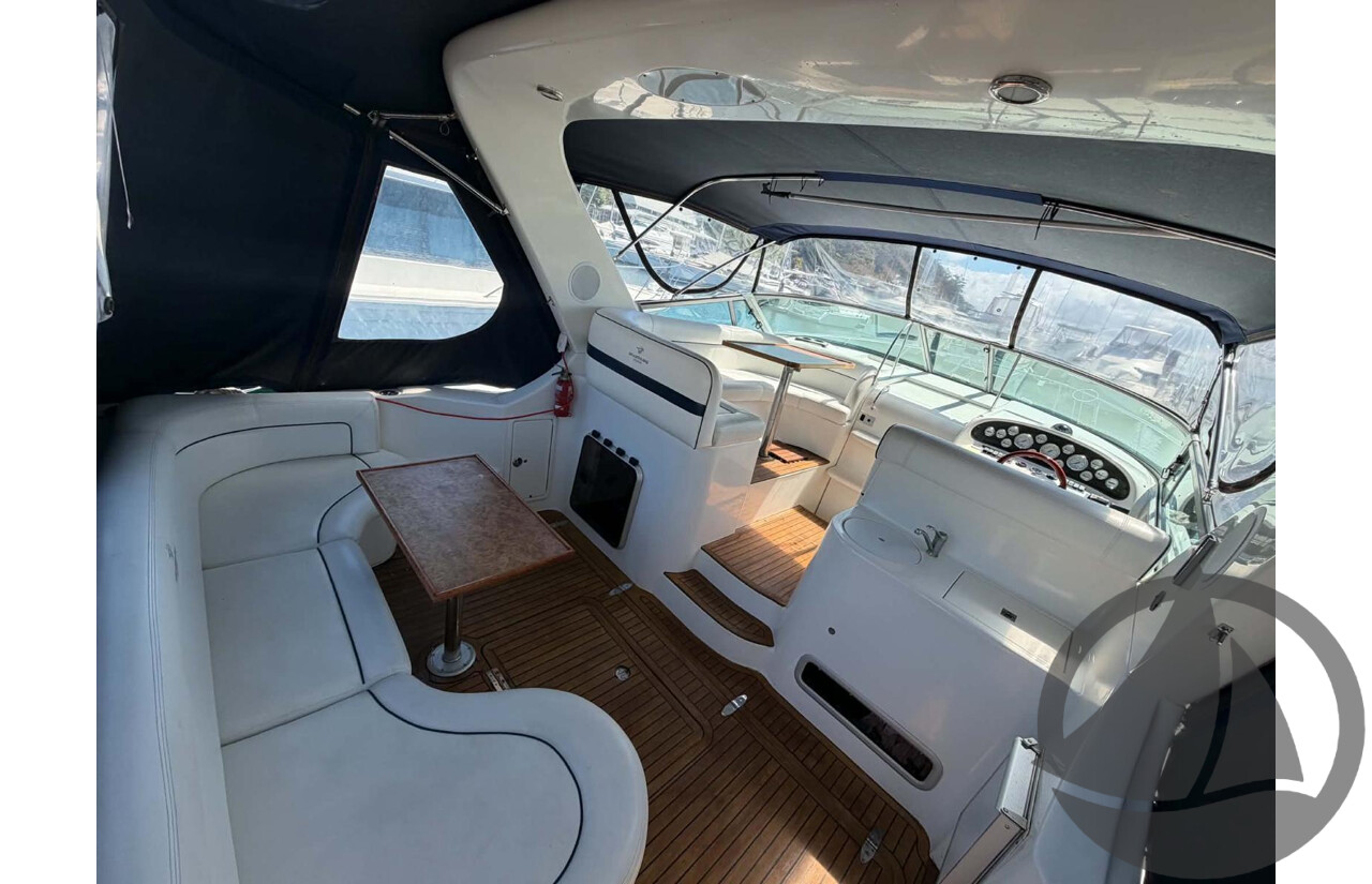 NO RESERVE | 2002 Mustang 3800 Sports Cruiser, Twin 350 Mercruiser MPi