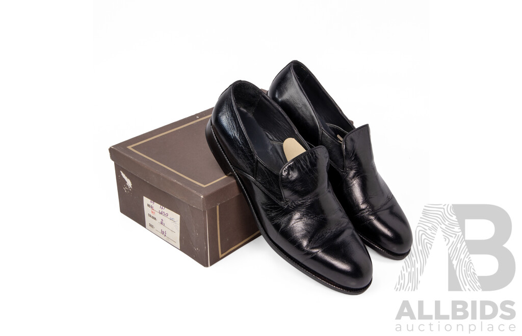 Men's Full-Leather Slip-On Black Dress Shoes by Jean Pierre - Size 10.5