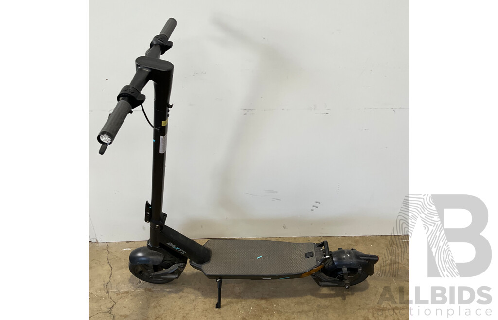 Assortment of E-SCOOTERS - LOT of 10