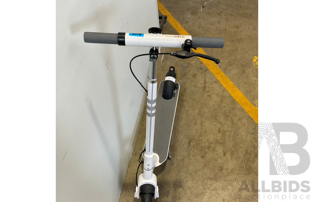 Assortment of E-SCOOTERS - LOT of 5