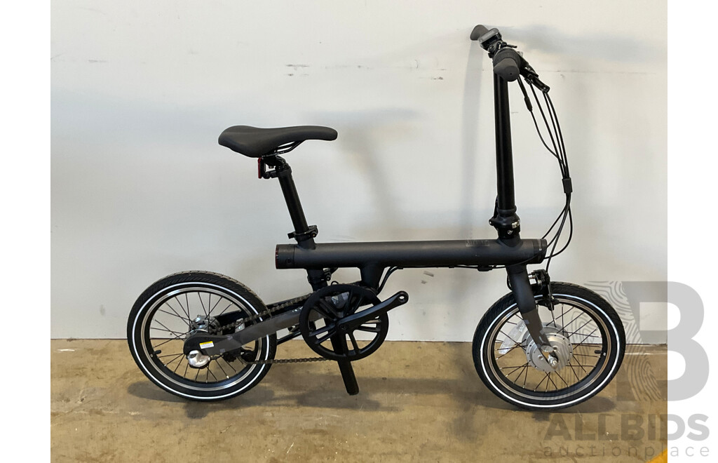 Assortment of E-BIKES - LOT of 5