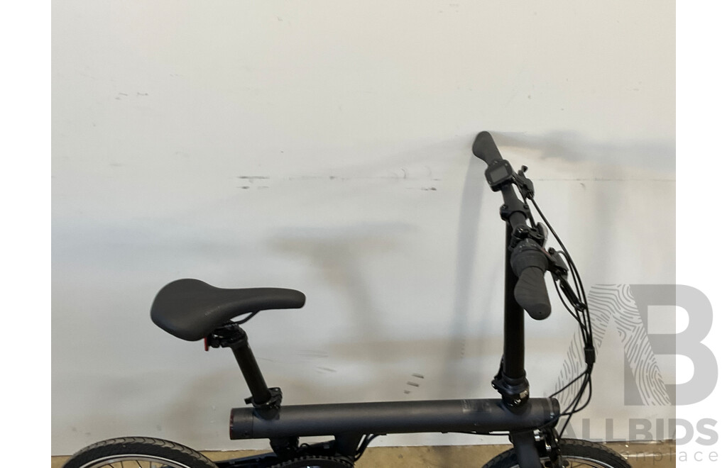 Assortment of E-BIKES - LOT of 5