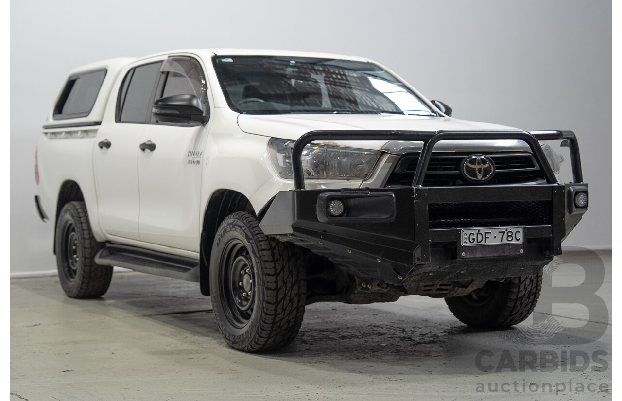 04/2022 Toyota Hilux SR (4x4) GUN126R Double Cab P/Up White 2.8L