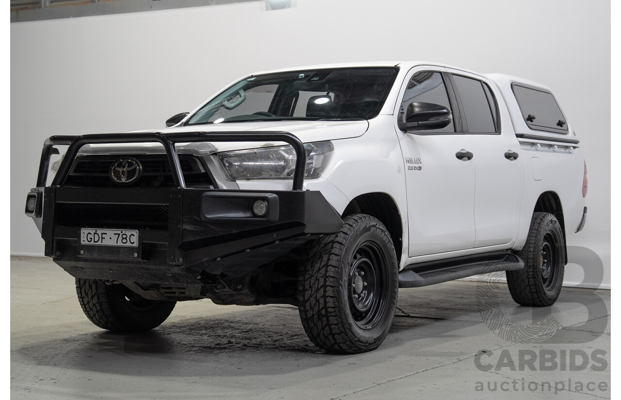 04/2022 Toyota Hilux SR (4x4) GUN126R Double Cab P/Up White 2.8L