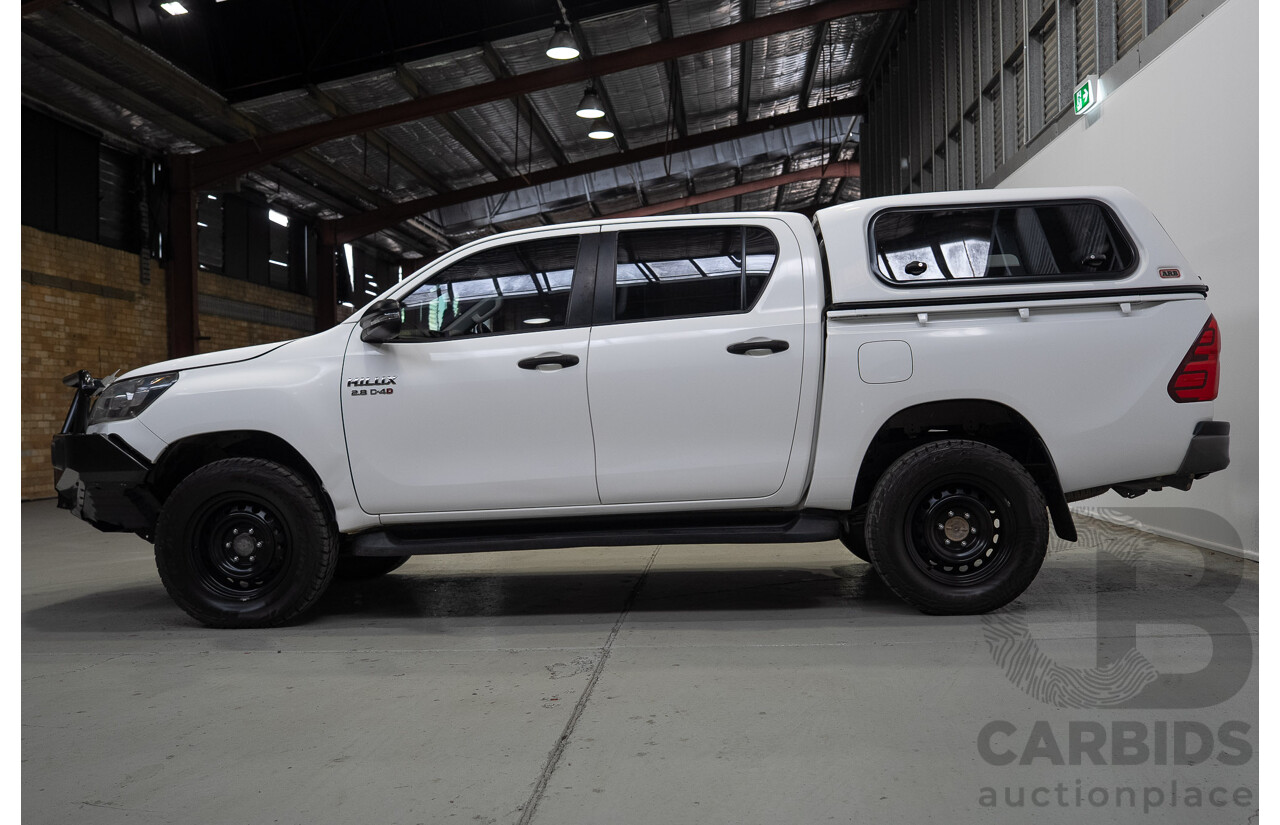 04/2022 Toyota Hilux SR (4x4) GUN126R Double Cab P/Up White 2.8L