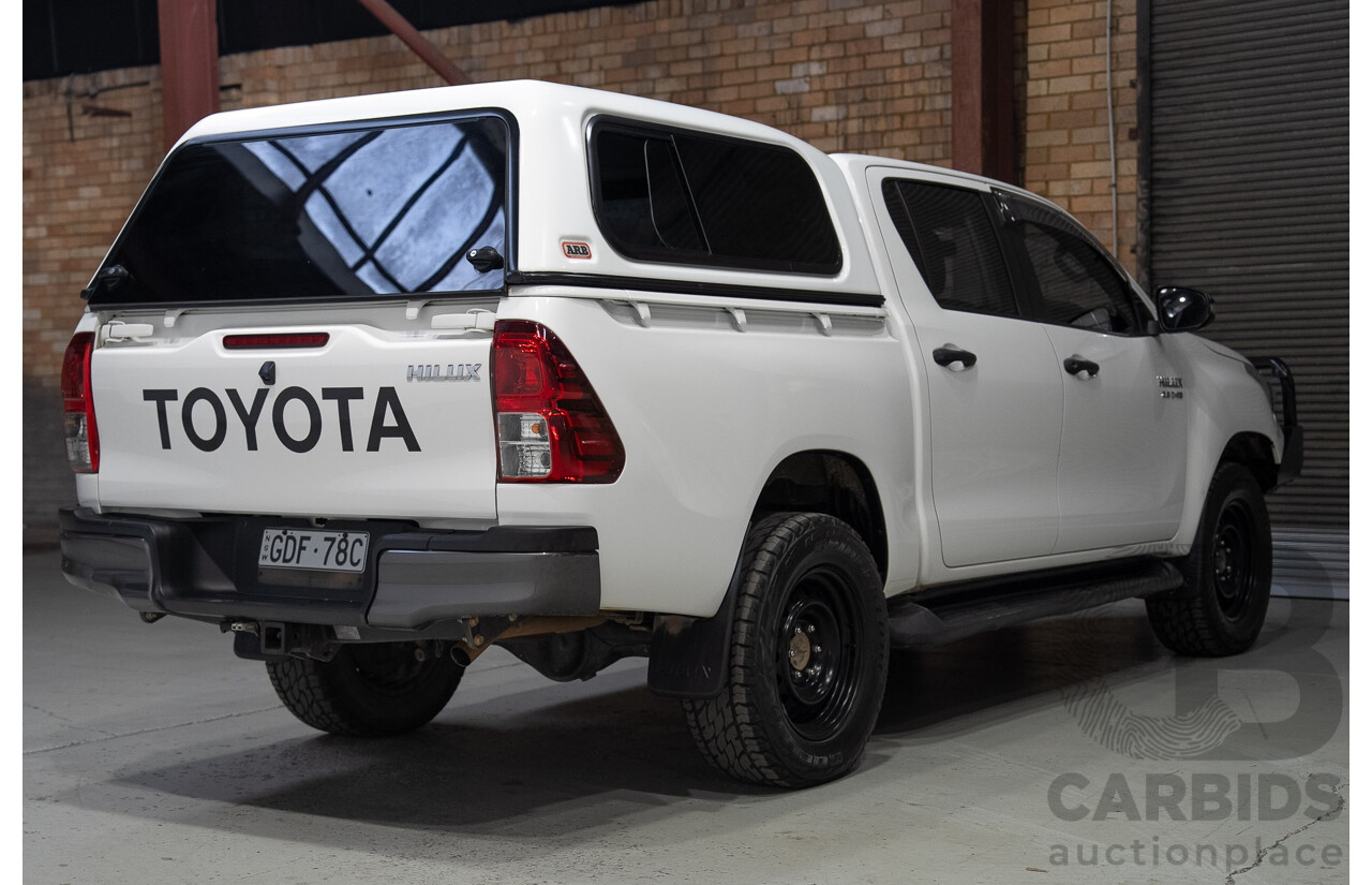 04/2022 Toyota Hilux SR (4x4) GUN126R Double Cab P/Up White 2.8L