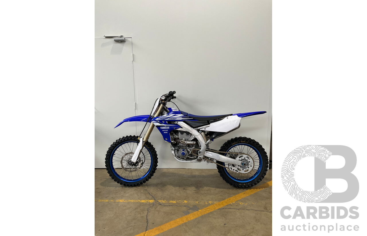 YAMAHA GYTR YZ450F Dirt Bike