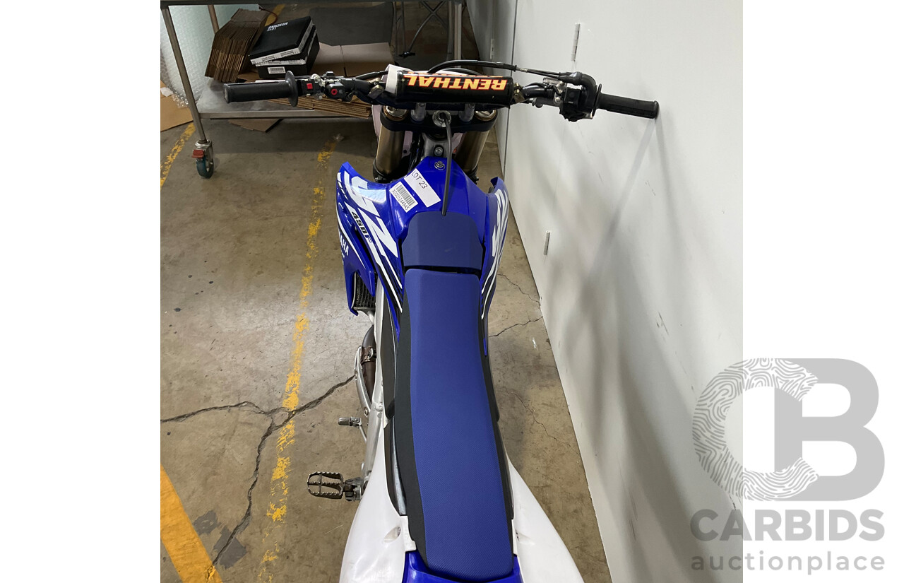 YAMAHA GYTR YZ450F Dirt Bike