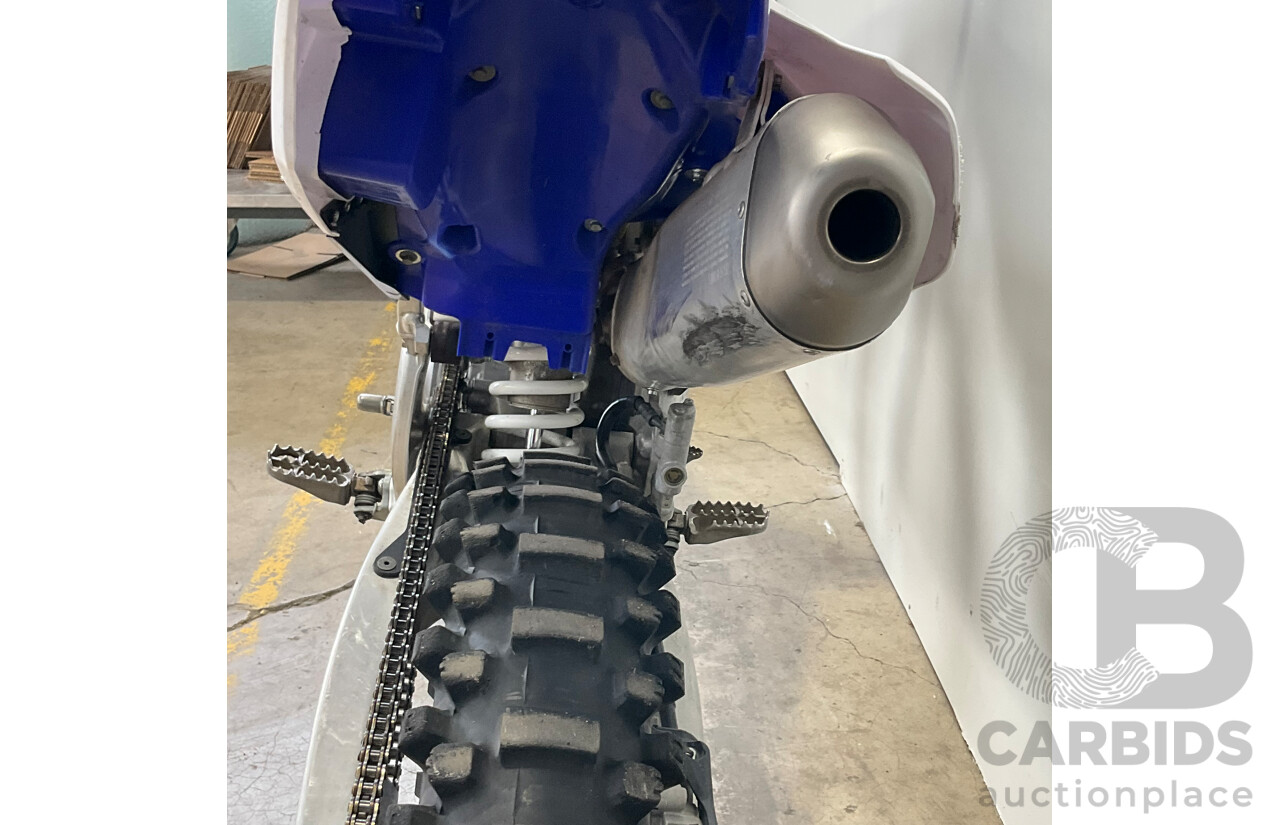 YAMAHA GYTR YZ450F Dirt Bike