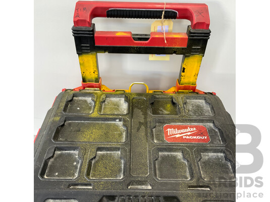 Assortment of Tools & accessories inside a MILWAWKEE Packout Tool Box (DeWalt, Makita & Milwawkee)
